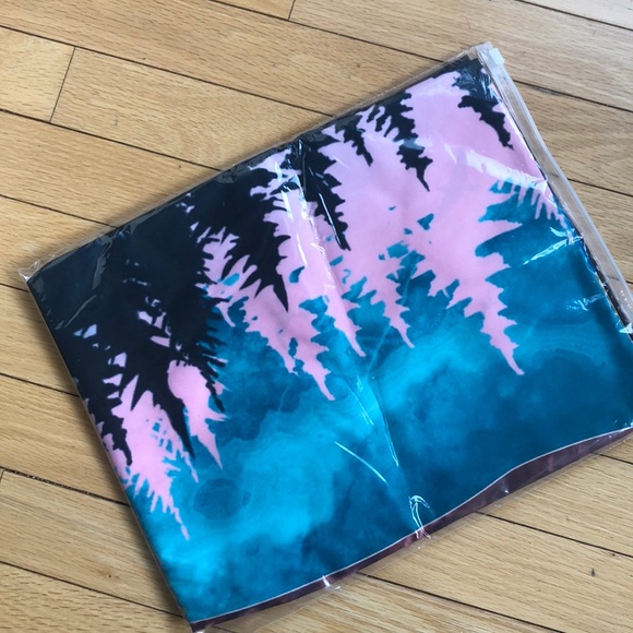 Urban Outfitters Mountain ⛰ Tapestry *NEW* - Picture 5 of 11